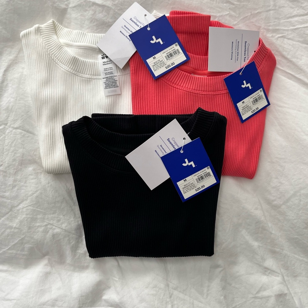 NWT Lot of 3 Women's Size M Joy Lab Cropped Fit Seamless Tees